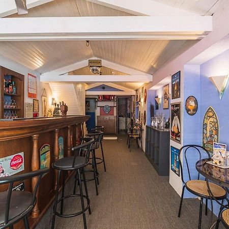 Bar A Bulles - Ancien Comptoir Transforme Reims Exterior foto