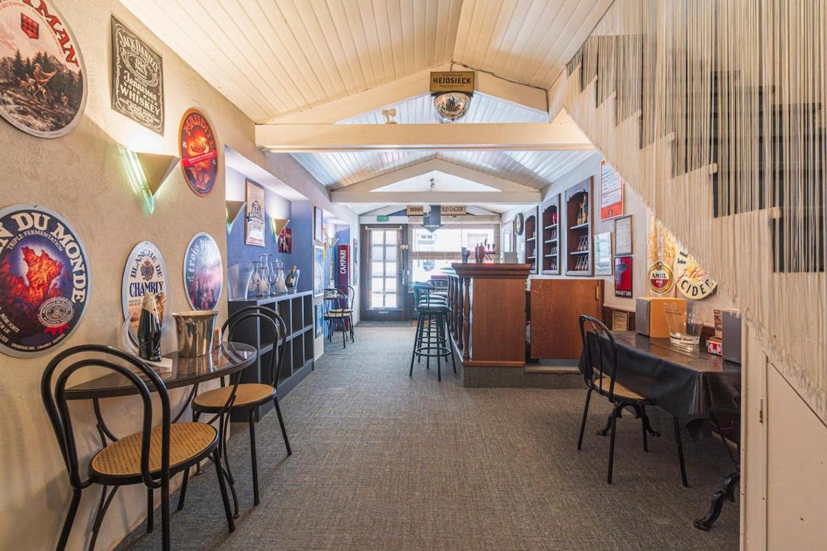 Bar A Bulles - Ancien Comptoir Transforme Reims Exterior foto